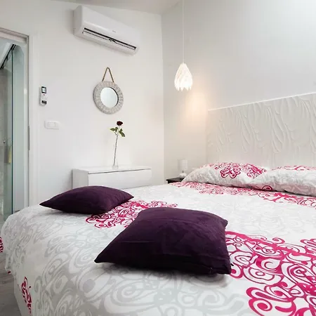 Apartment Mira's Dream,self Check-in Split