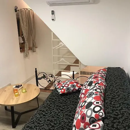 Mira's Dream,self Check-in Split